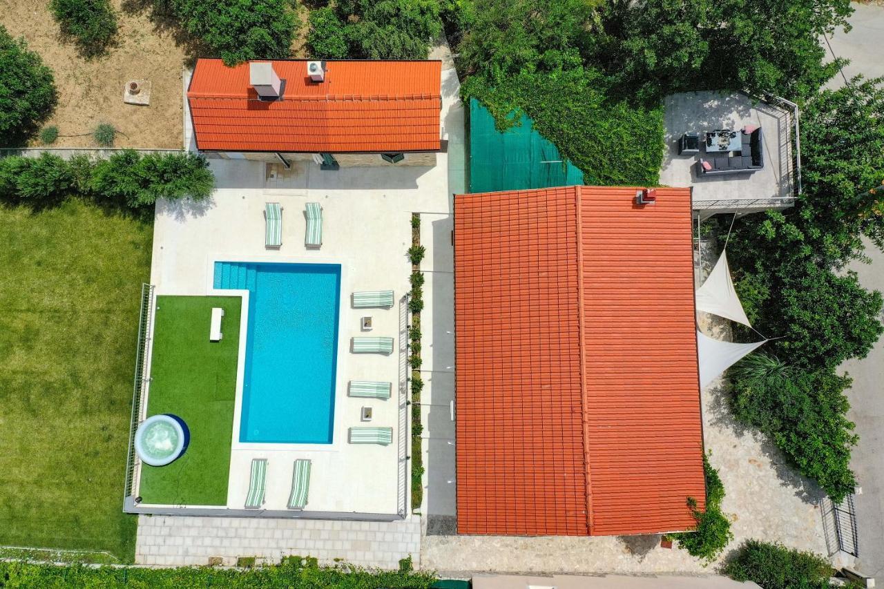 Home Away From Home With Outdoor Pool, Botanical Garden And A Beautiful Sea View Kaštela 외부 사진