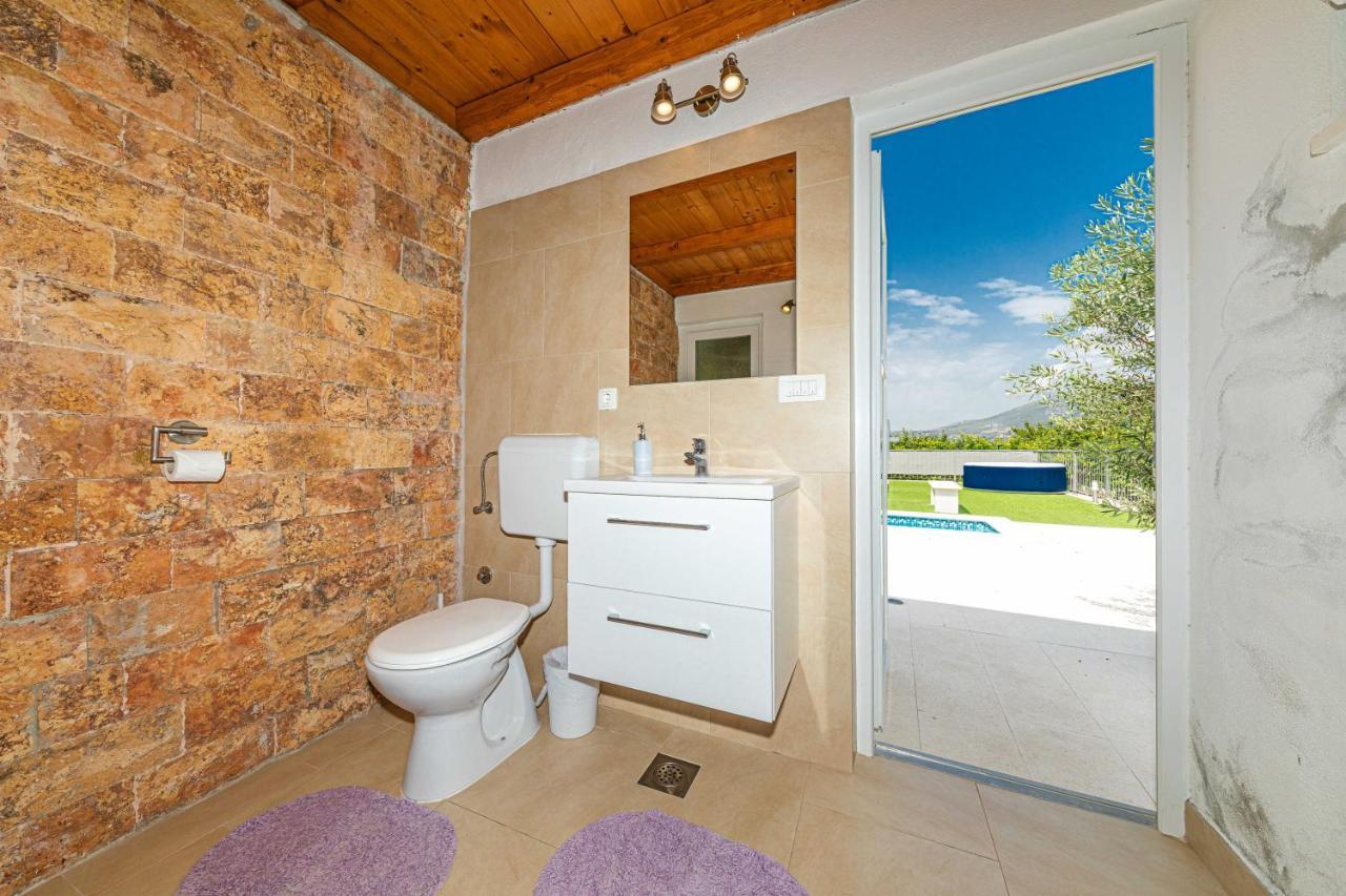 Home Away From Home With Outdoor Pool, Botanical Garden And A Beautiful Sea View Kaštela 외부 사진