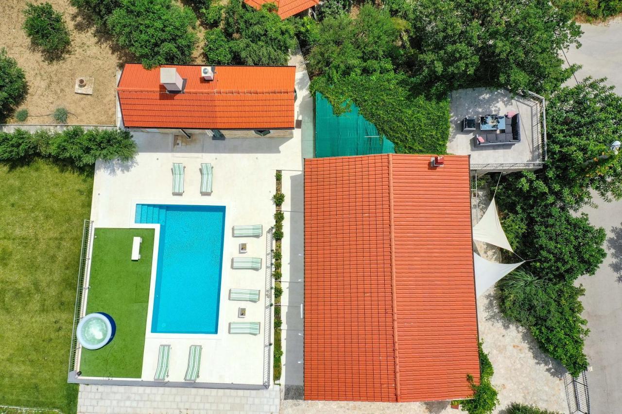 Home Away From Home With Outdoor Pool, Botanical Garden And A Beautiful Sea View Kaštela 외부 사진