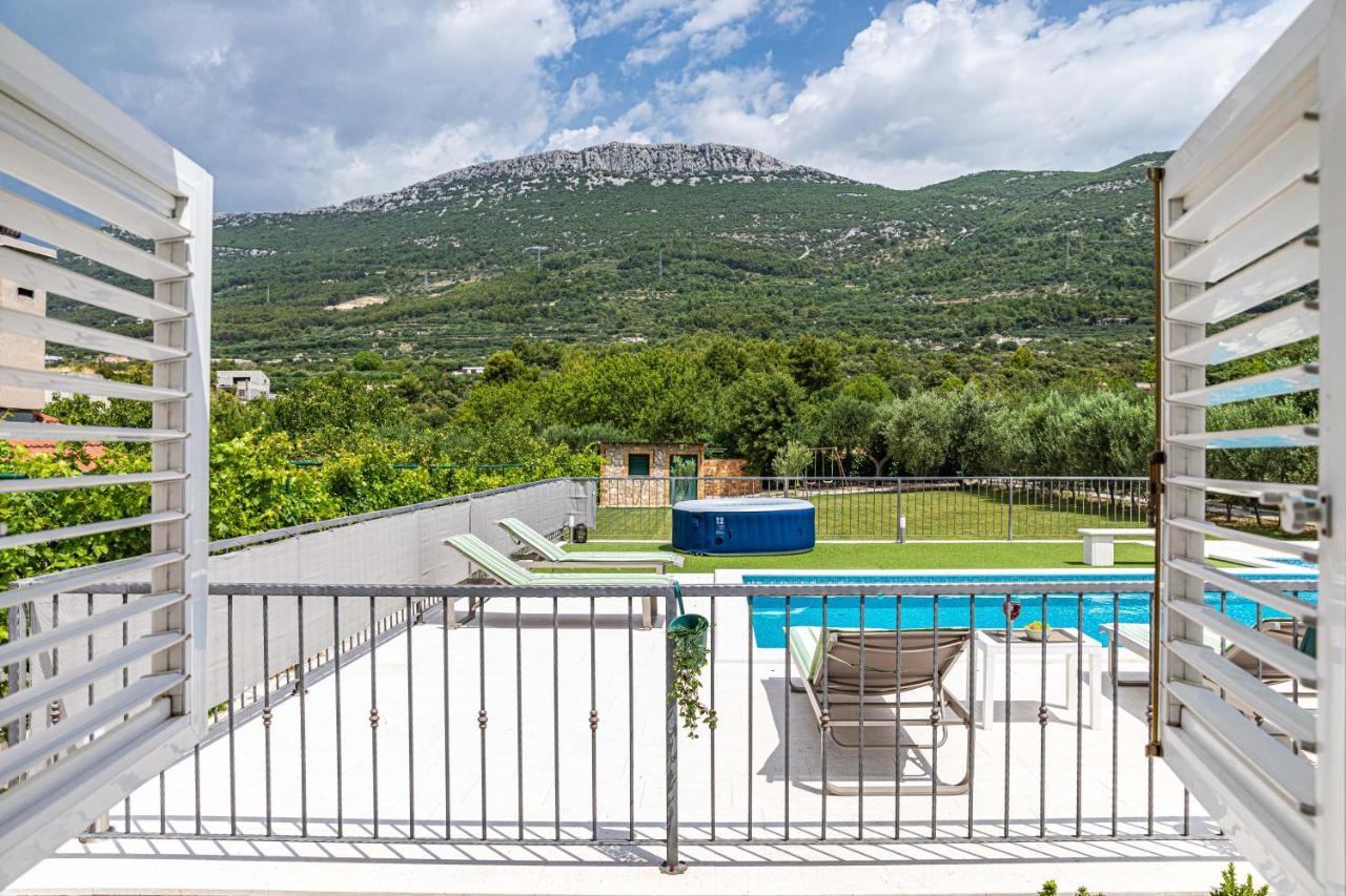 Home Away From Home With Outdoor Pool, Botanical Garden And A Beautiful Sea View Kaštela 외부 사진