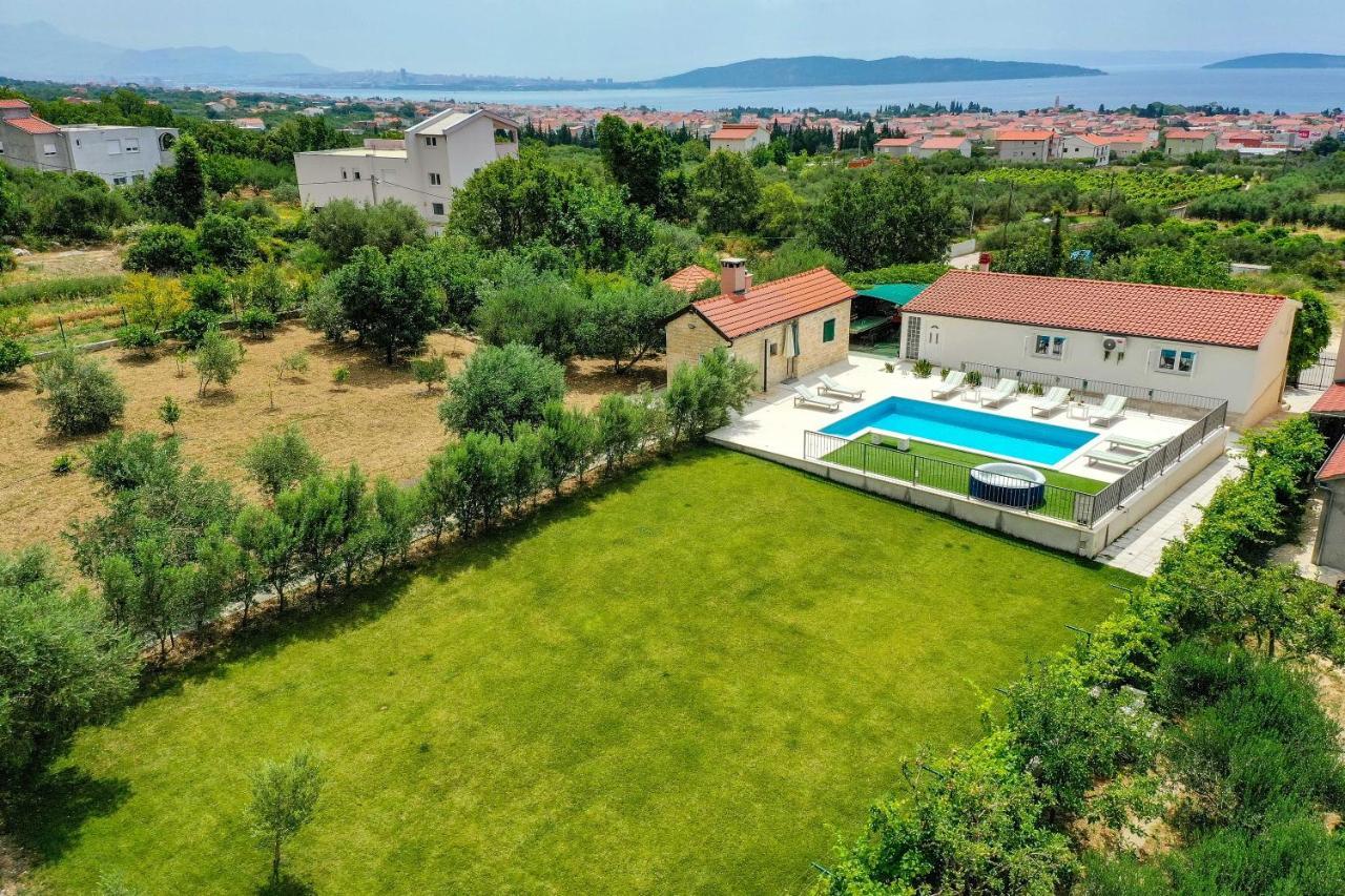 Home Away From Home With Outdoor Pool, Botanical Garden And A Beautiful Sea View Kaštela 외부 사진