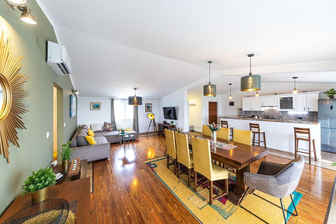 Home Away From Home With Outdoor Pool, Botanical Garden And A Beautiful Sea View Kaštela 외부 사진