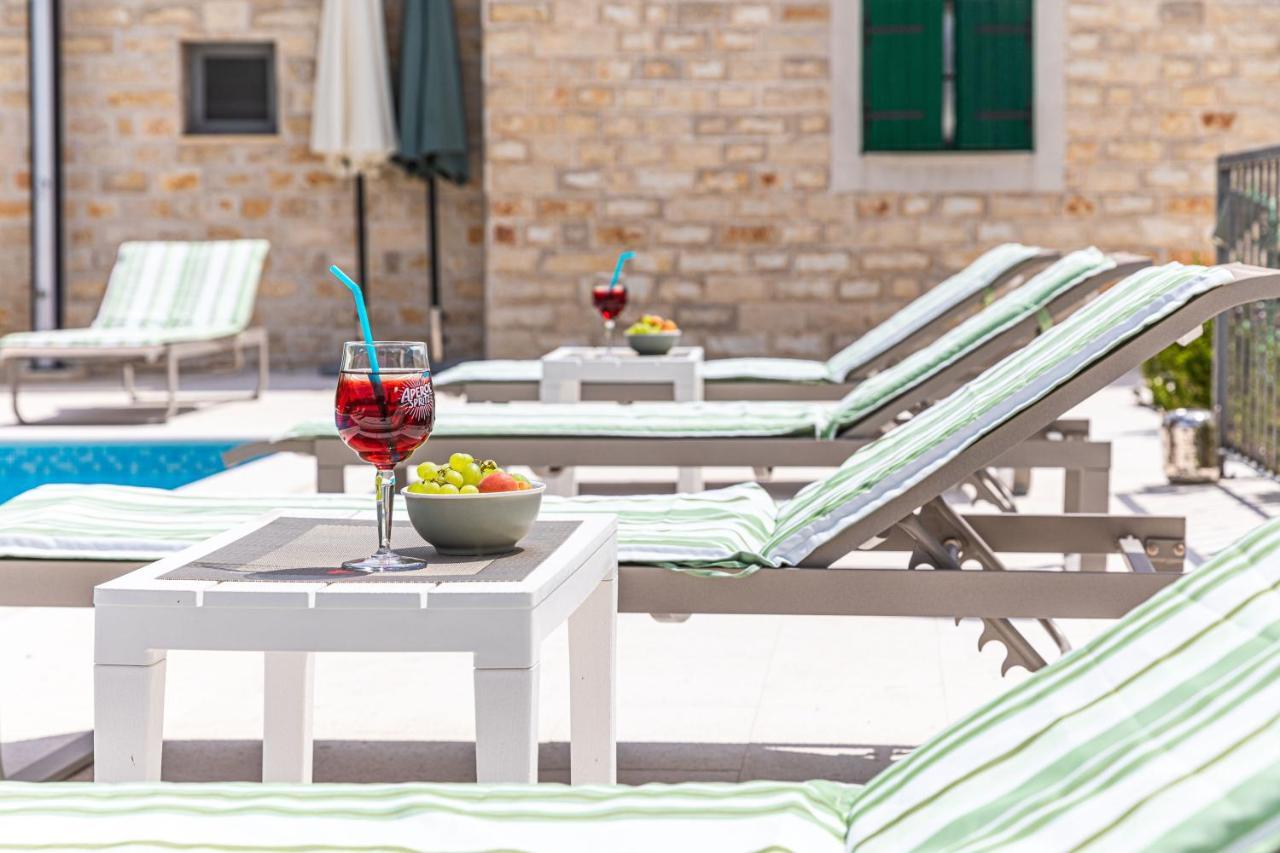 Home Away From Home With Outdoor Pool, Botanical Garden And A Beautiful Sea View Kaštela 외부 사진