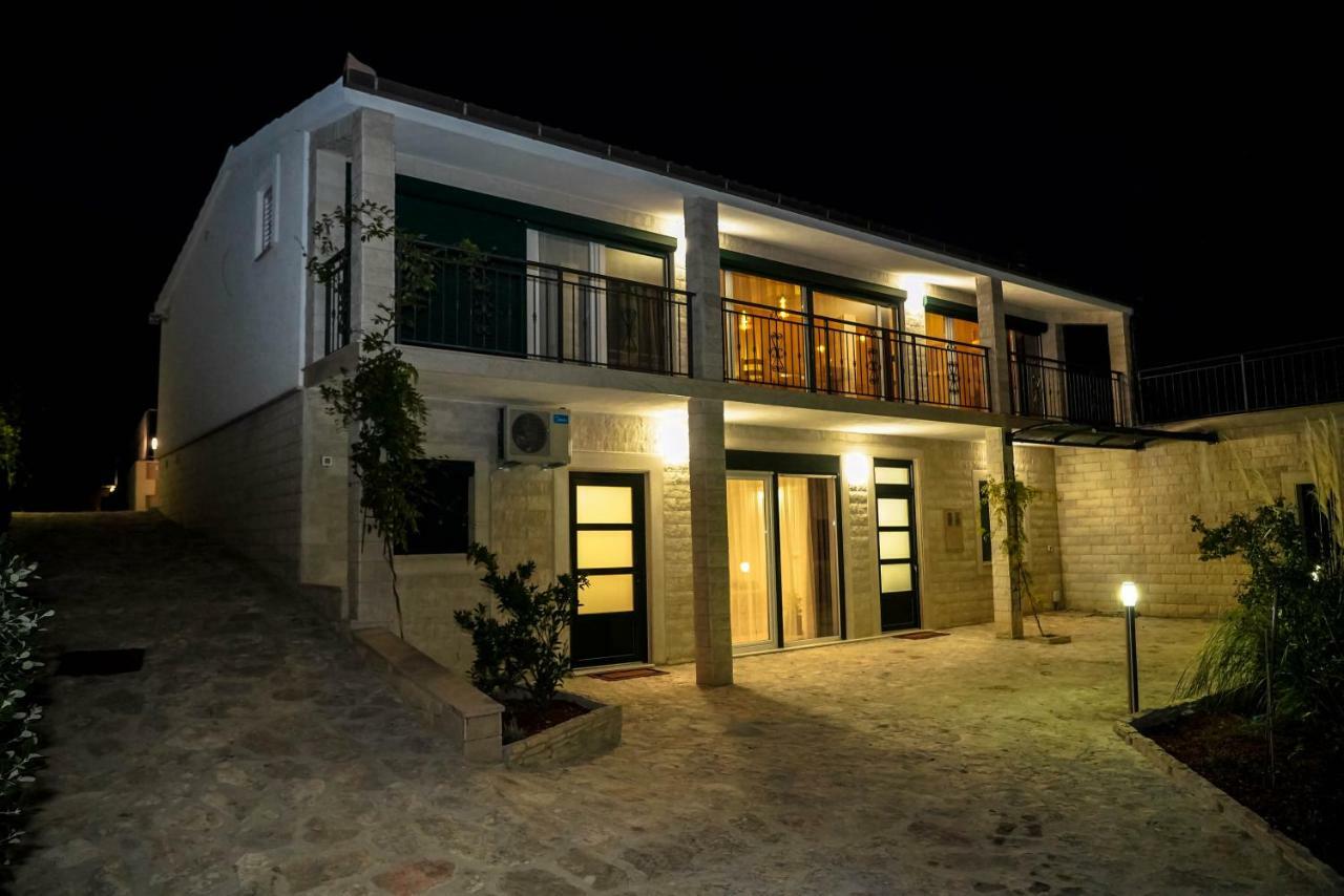 Home Away From Home With Outdoor Pool, Botanical Garden And A Beautiful Sea View Kaštela 외부 사진