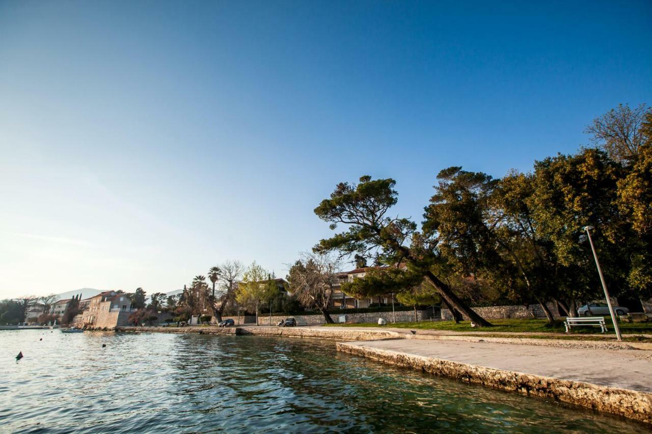 Home Away From Home With Outdoor Pool, Botanical Garden And A Beautiful Sea View Kaštela 외부 사진